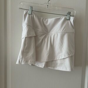 Fila women’s XS white tennis skort. Like new!